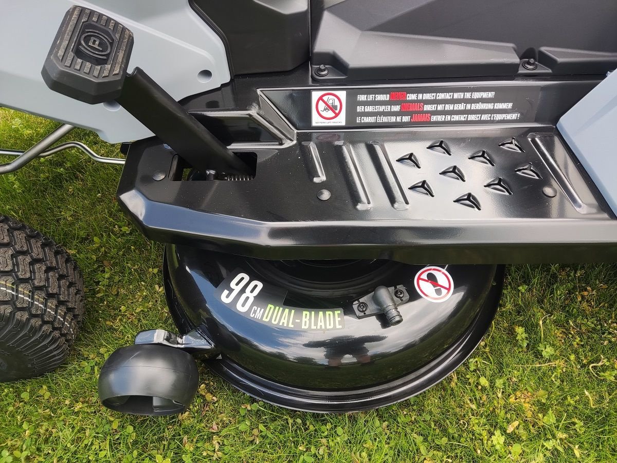 Sitzrasenmäher of the type Sonstige EGO TR3801E-B, Neumaschine in Klarenbeek (Picture 6)