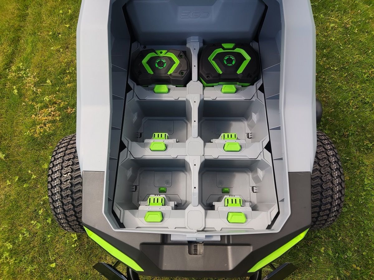 Sitzrasenmäher of the type Sonstige EGO TR3801E-B, Neumaschine in Klarenbeek (Picture 5)