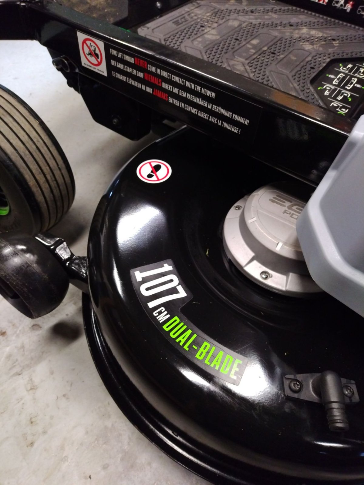 Sitzrasenmäher van het type Sonstige EGO Z6 ZT4200E-L, Gebrauchtmaschine in Goor (Foto 11)