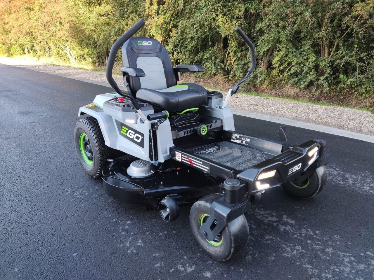 Sitzrasenmäher a típus Sonstige EGO ZT5201E-L, Gebrauchtmaschine ekkor: Klarenbeek (Kép 4)