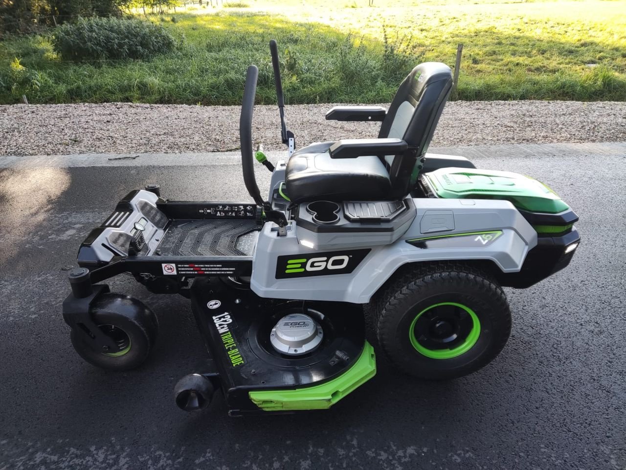 Sitzrasenmäher a típus Sonstige EGO ZT5201E-L, Gebrauchtmaschine ekkor: Klarenbeek (Kép 1)