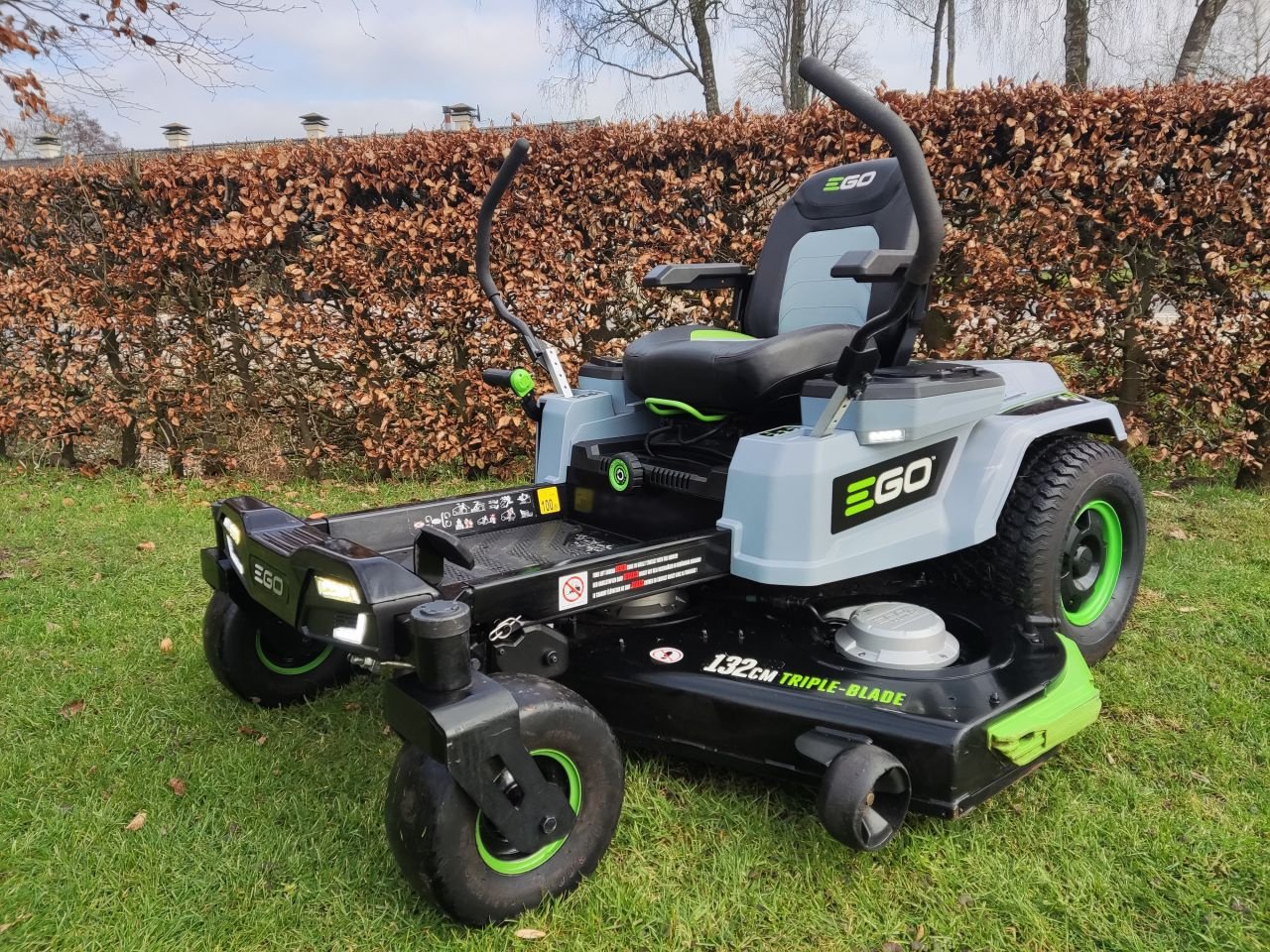 Sitzrasenmäher типа Sonstige EGO ZT5201E-L, Gebrauchtmaschine в Klarenbeek (Фотография 6)