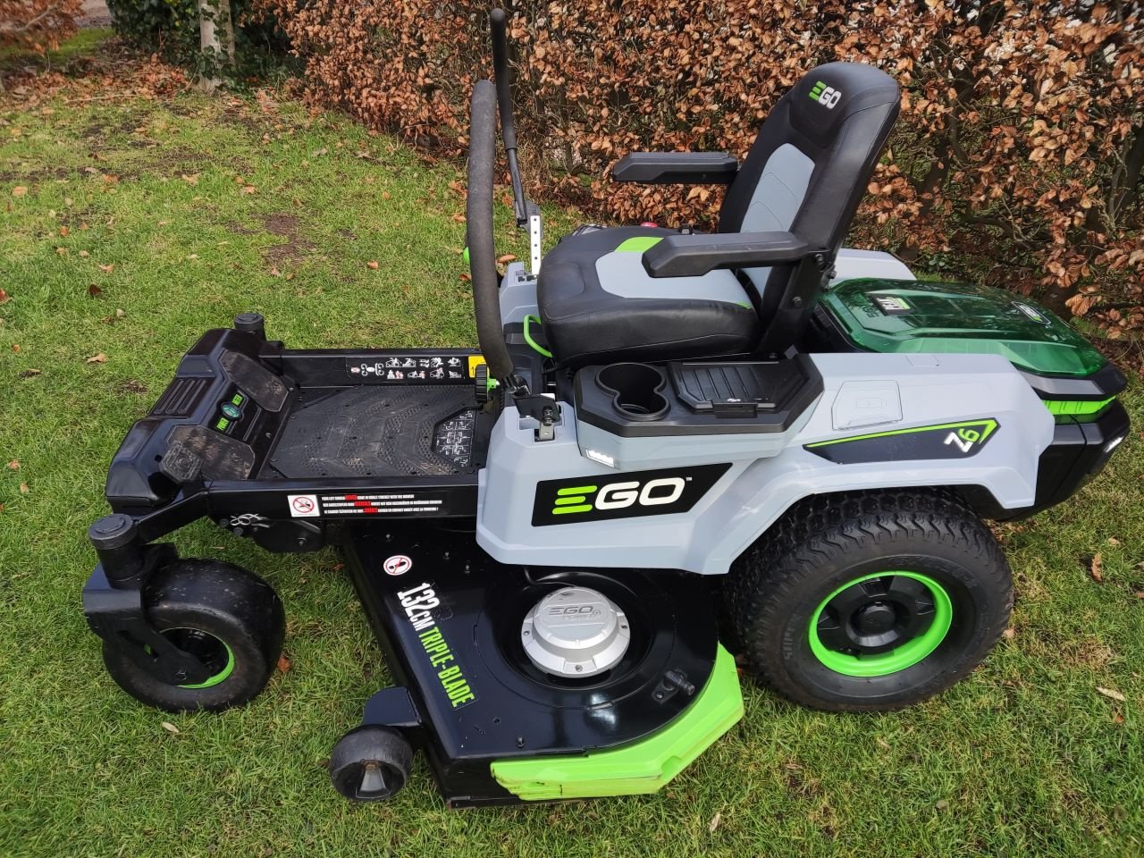 Sitzrasenmäher типа Sonstige EGO ZT5201E-L, Gebrauchtmaschine в Klarenbeek (Фотография 4)