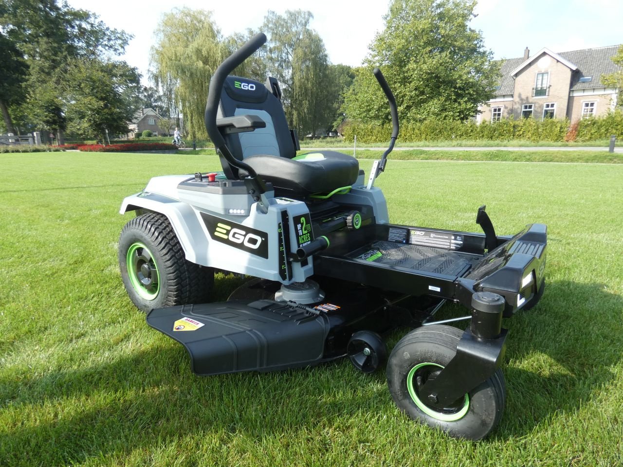 Sitzrasenmäher van het type Sonstige EGO ZTR6, Neumaschine in Klarenbeek (Foto 3)