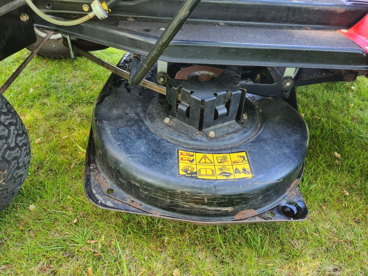 Sitzrasenmäher del tipo Sonstige MTD, Gebrauchtmaschine In Lierop (Immagine 9)