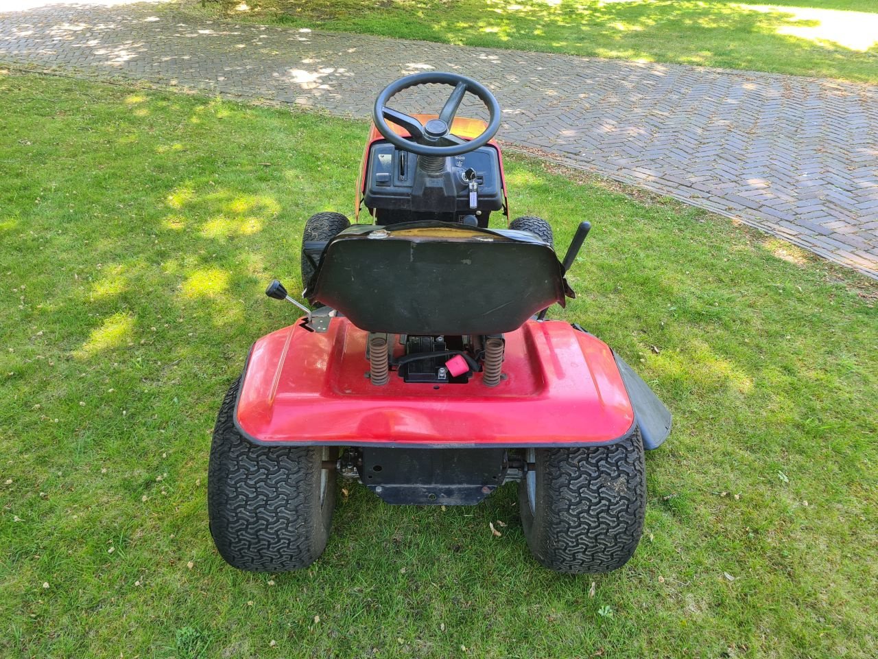 Sitzrasenmäher del tipo Sonstige MTD, Gebrauchtmaschine In Lierop (Immagine 7)