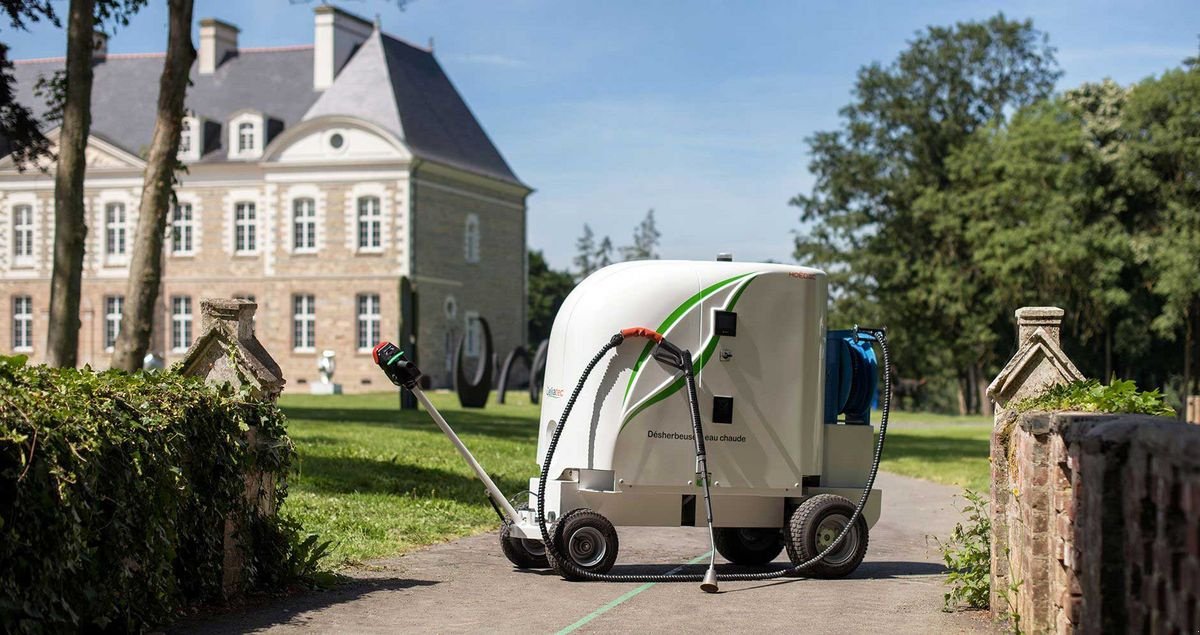 Sitzrasenmäher Türe ait Sonstige Oeliatec HOEDIC Unkrautbekämpfung Heißwasser, Neumaschine içinde Aigen-Schlägl (resim 2)