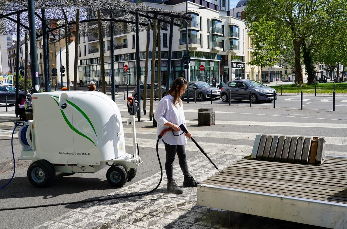 Sitzrasenmäher Türe ait Sonstige Oeliatec HOEDIC Unkrautbekämpfung Heißwasser, Neumaschine içinde Aigen-Schlägl (resim 14)