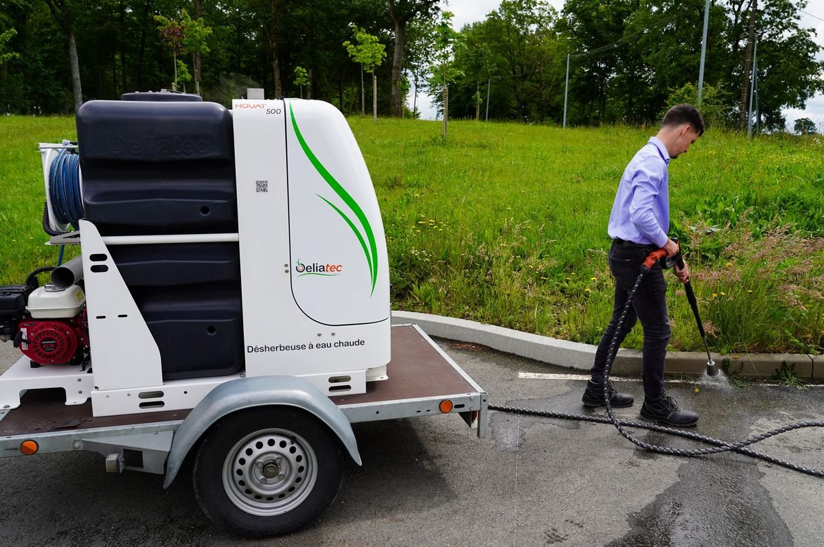 Sitzrasenmäher tip Sonstige Oeliatec HOUAT Unkraufbekämpfung Heißwasser, Neumaschine in Aigen-Schlägl (Poză 1)