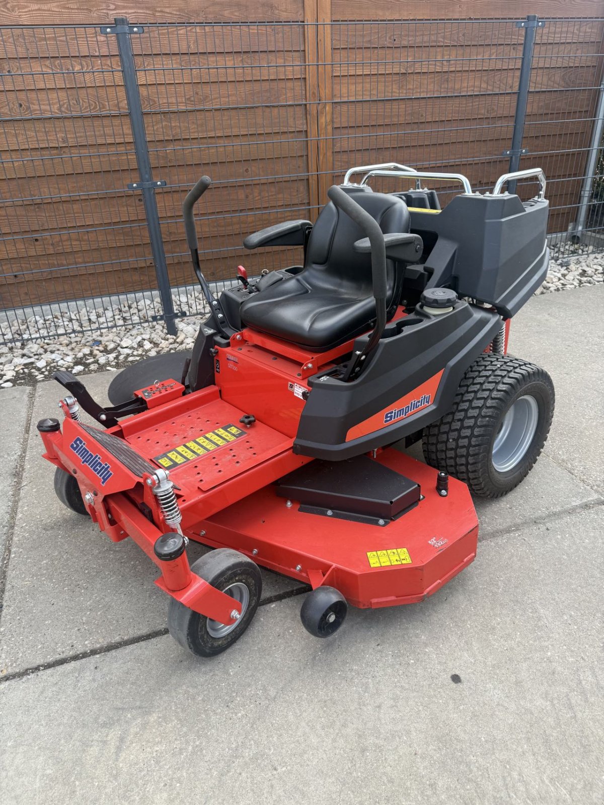 Sitzrasenmäher of the type Sonstige Overige, Gebrauchtmaschine in Wadenoijen (Picture 1)