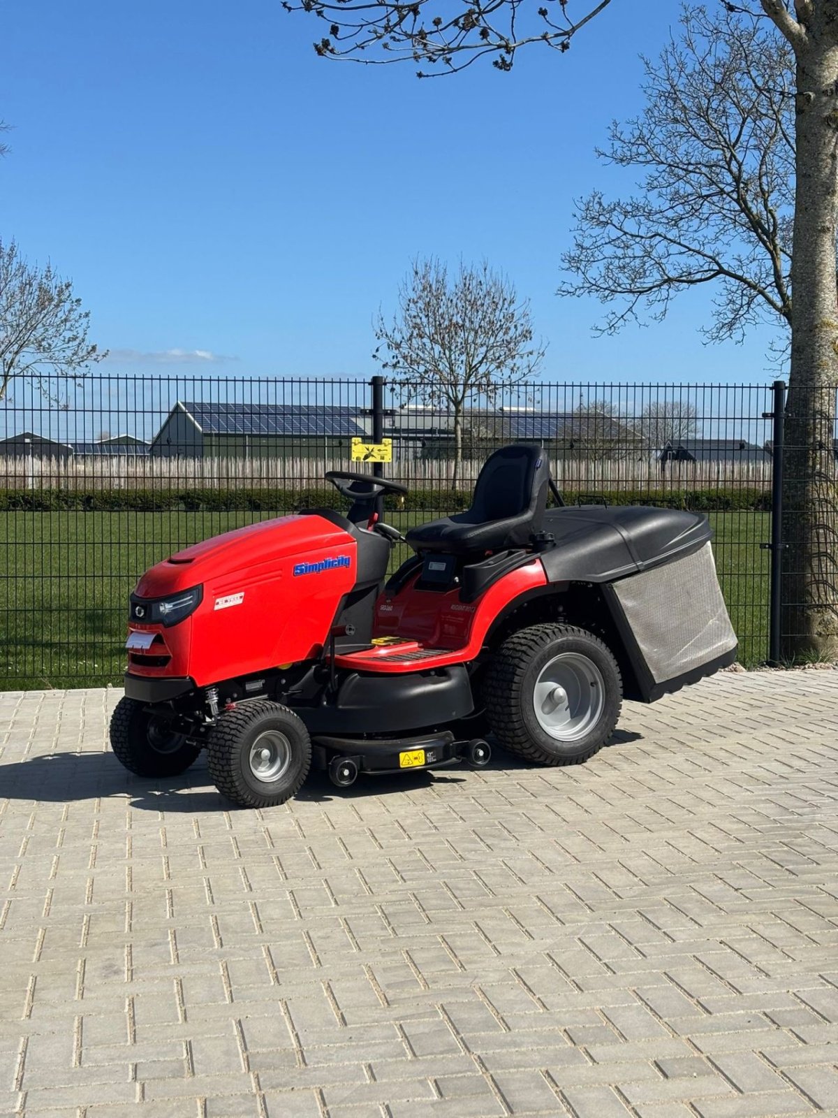Sitzrasenmäher типа Sonstige Simplicity srd310 310, Gebrauchtmaschine в Wadenoijen (Фотография 1)