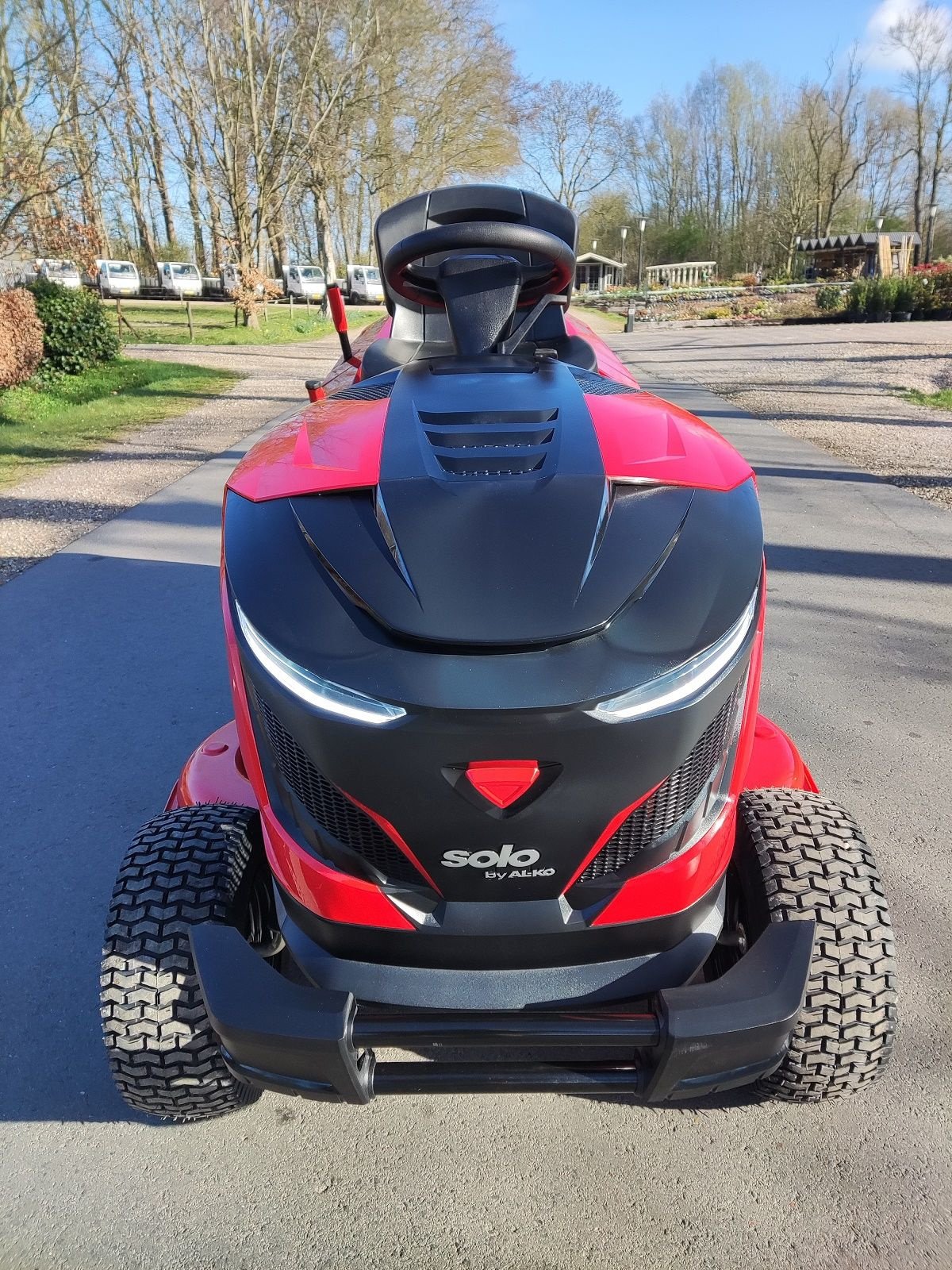 Sitzrasenmäher des Typs Sonstige SOLO (by AL-KO) T24-1254 HDV2SD, Neumaschine in Klarenbeek (Bild 2)