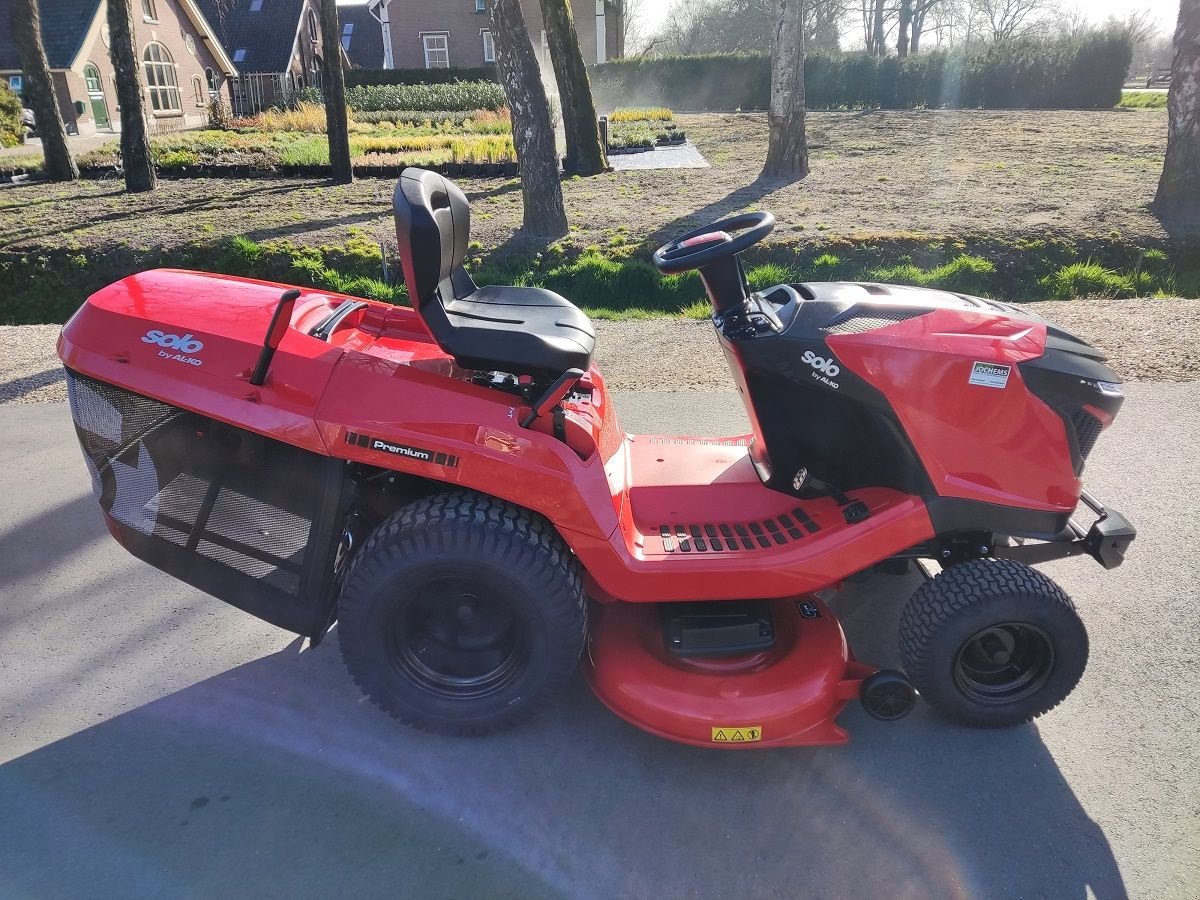 Sitzrasenmäher des Typs Sonstige SOLO (by AL-KO) T24-1254 HDV2SD, Neumaschine in Klarenbeek (Bild 4)