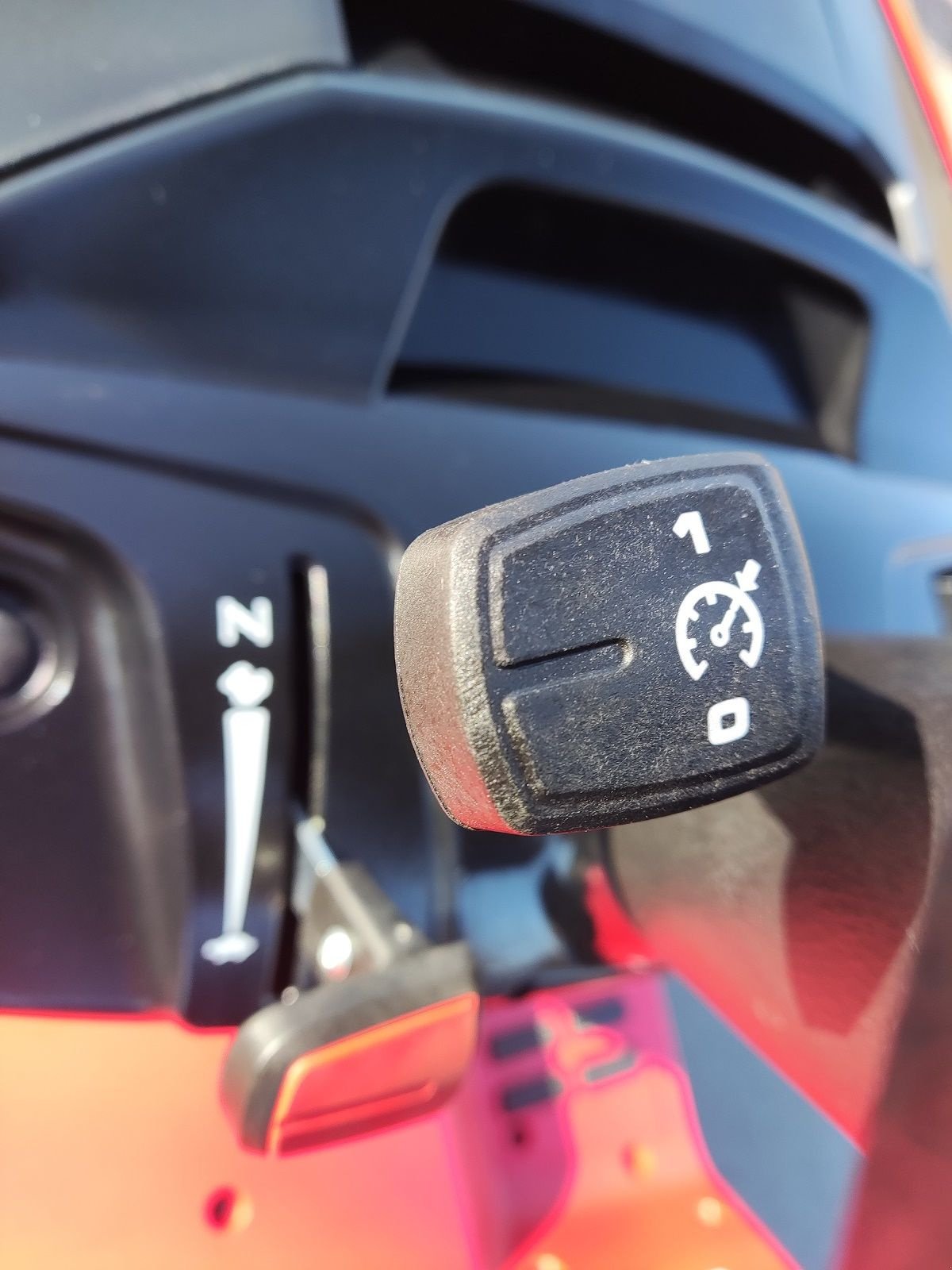 Sitzrasenmäher des Typs Sonstige SOLO (by AL-KO) T24-1254 HDV2SD, Neumaschine in Klarenbeek (Bild 8)