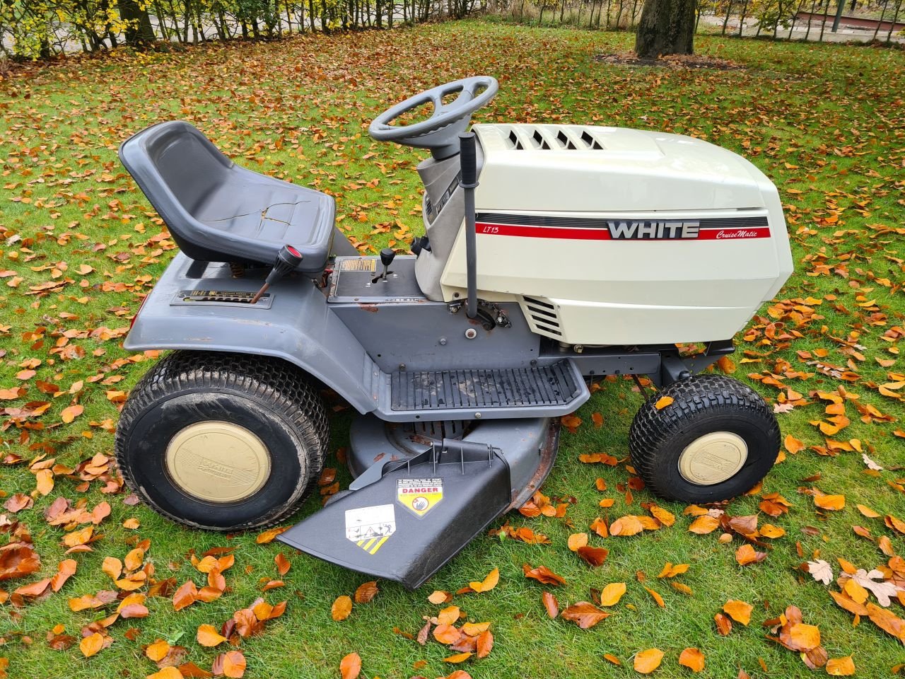 Sitzrasenmäher des Typs Sonstige White, Gebrauchtmaschine in Lierop (Bild 2)