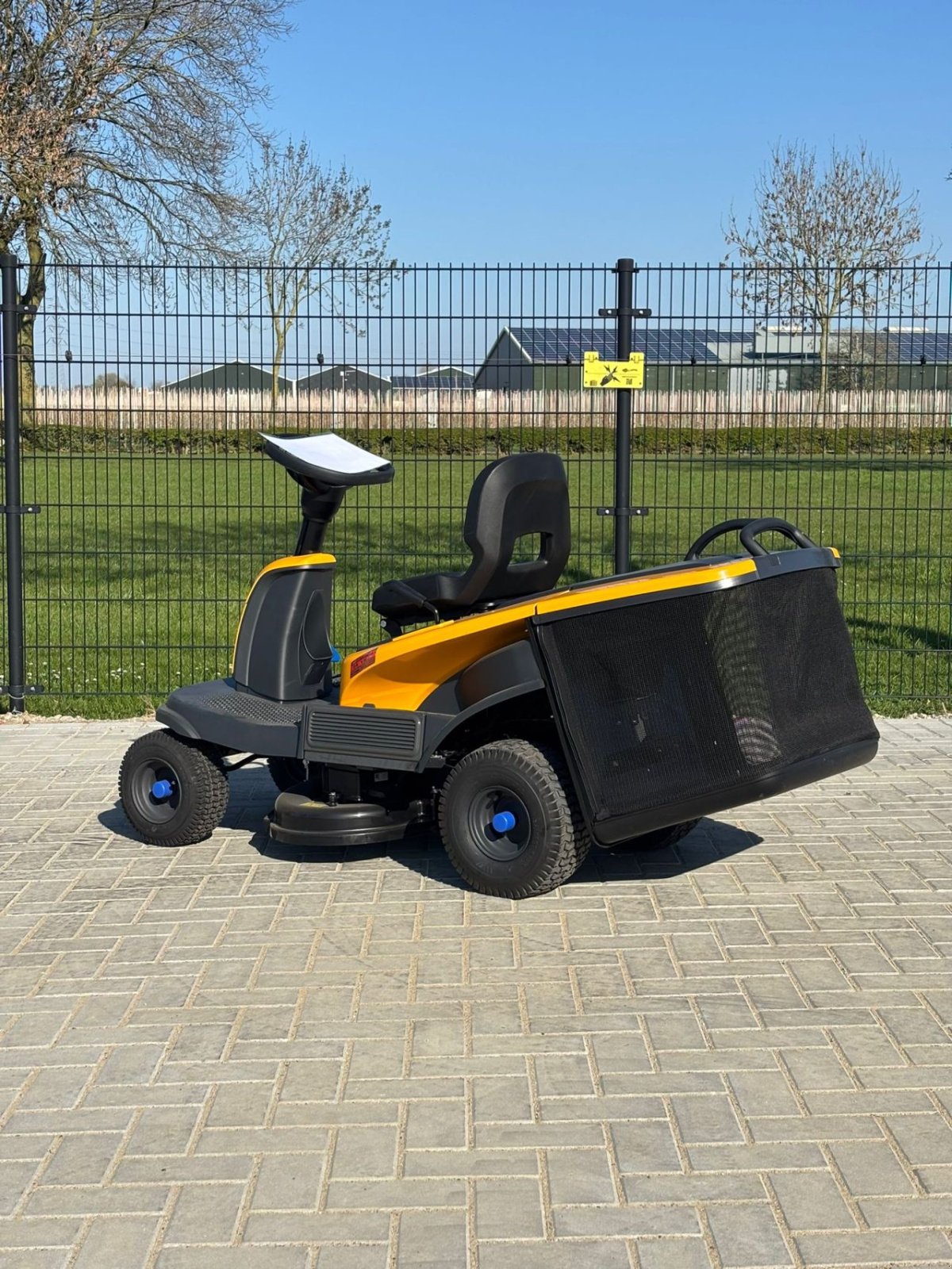 Sitzrasenmäher za tip Stiga -, Gebrauchtmaschine u Wadenoijen (Slika 3)