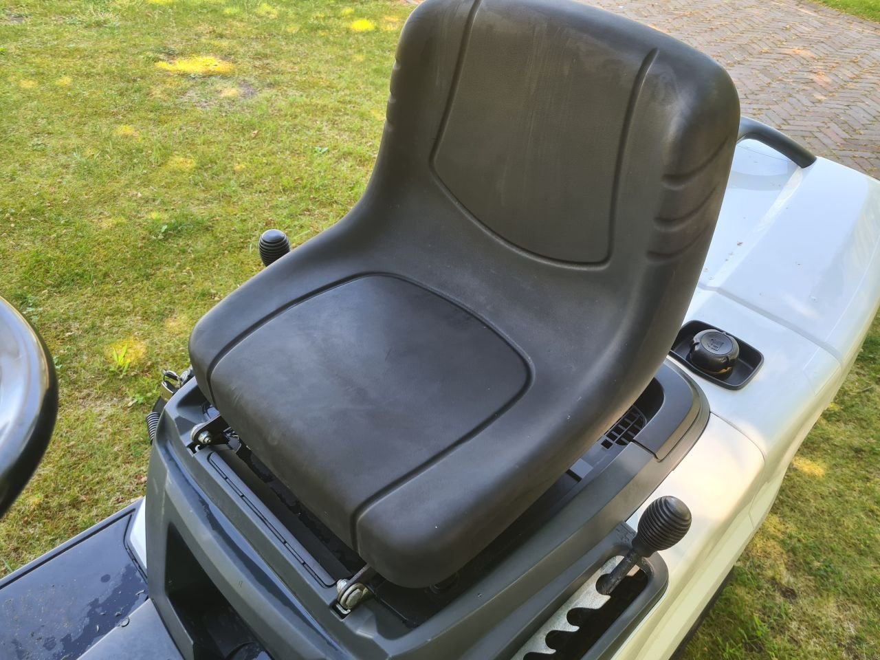 Sitzrasenmäher del tipo Stiga -, Gebrauchtmaschine en Lierop (Imagen 8)