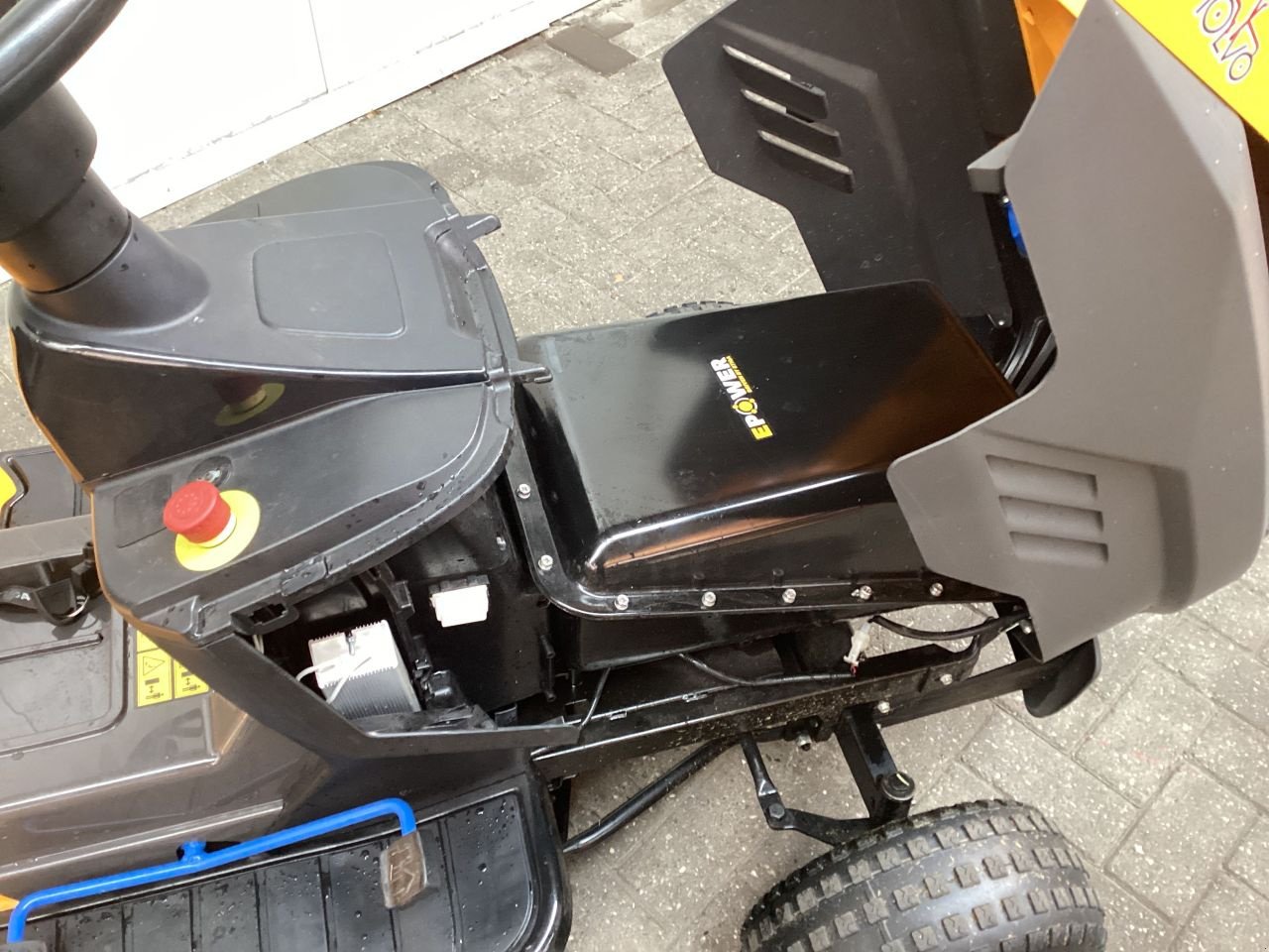 Sitzrasenmäher a típus Stiga E-ride S 300, Gebrauchtmaschine ekkor: Lettele (Kép 4)