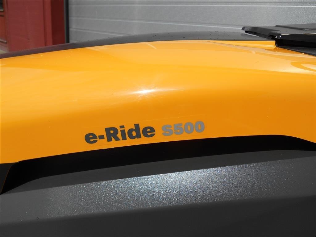 Sitzrasenmäher типа Stiga E-Ride S500, Gebrauchtmaschine в Mern (Фотография 4)