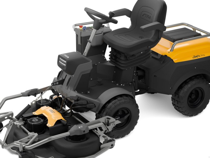 Sitzrasenmäher typu Stiga ePark Pro 100% Elektrisk, Gebrauchtmaschine v Roskilde