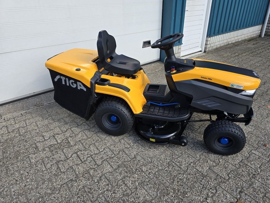 Sitzrasenmäher typu Stiga Estate 798E, Gebrauchtmaschine v Druten (Obrázek 3)