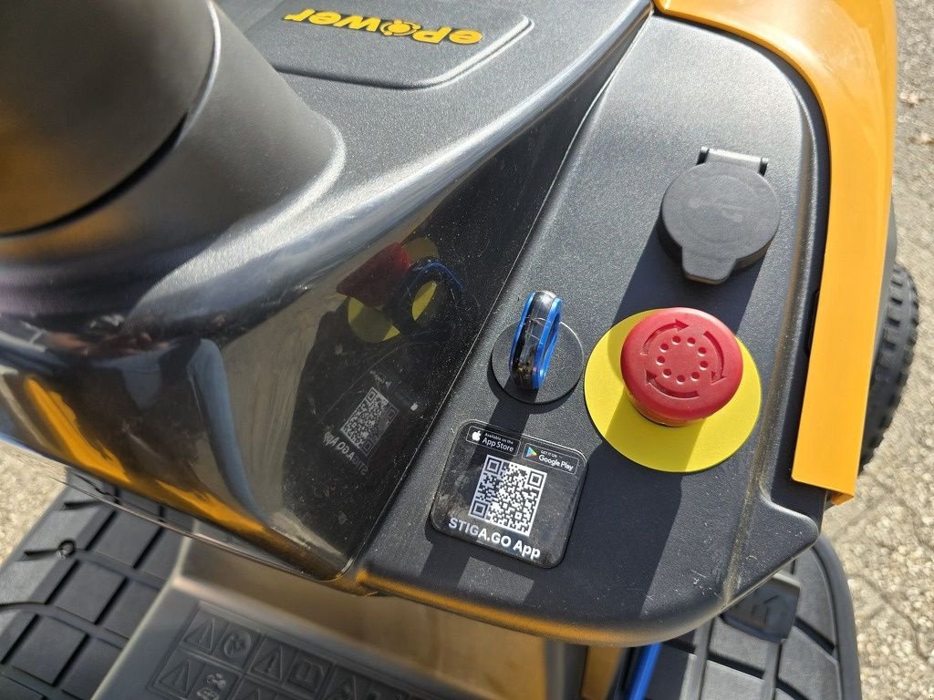 Sitzrasenmäher des Typs Stiga Estate 798E, Gebrauchtmaschine in Druten (Bild 8)