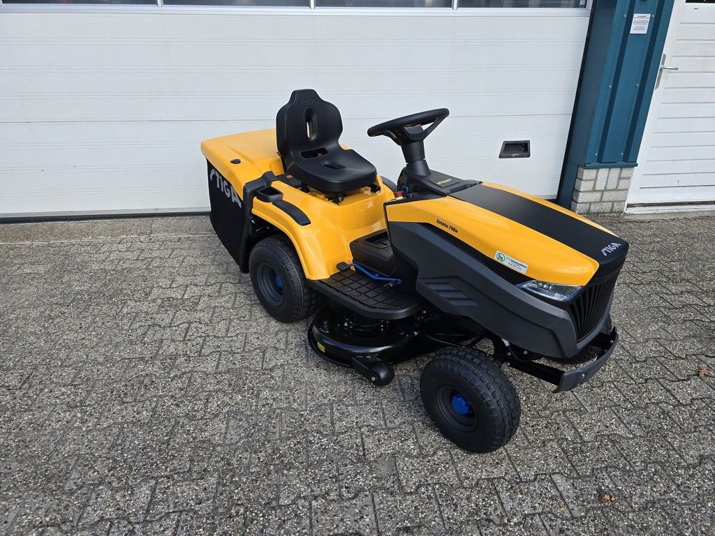 Sitzrasenmäher des Typs Stiga Estate 798E, Gebrauchtmaschine in Druten (Bild 1)