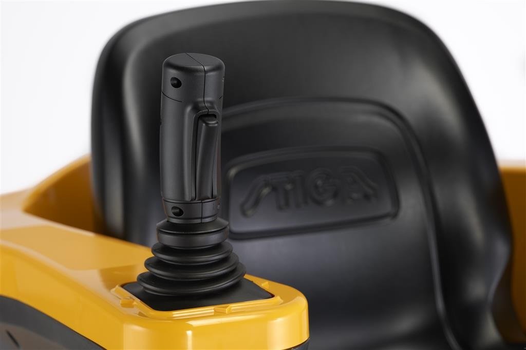 Sitzrasenmäher van het type Stiga Gyro 900e "Elektrisk" 125 cm Combi klipper, Gebrauchtmaschine in Roskilde (Foto 11)