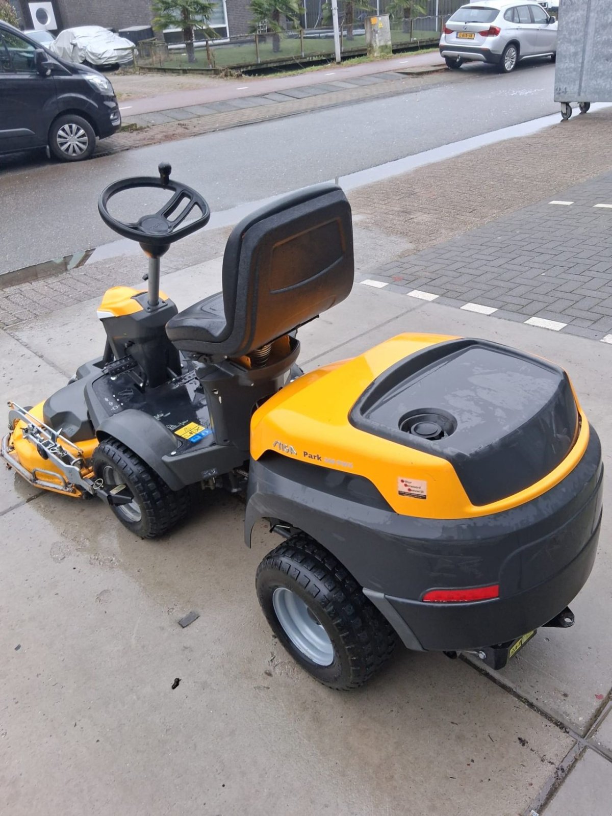 Sitzrasenmäher Türe ait Stiga Park 340PWX, Gebrauchtmaschine içinde Reeuwijk (resim 3)