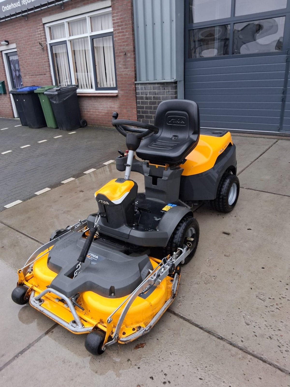 Sitzrasenmäher Türe ait Stiga Park 340PWX, Gebrauchtmaschine içinde Reeuwijk (resim 1)