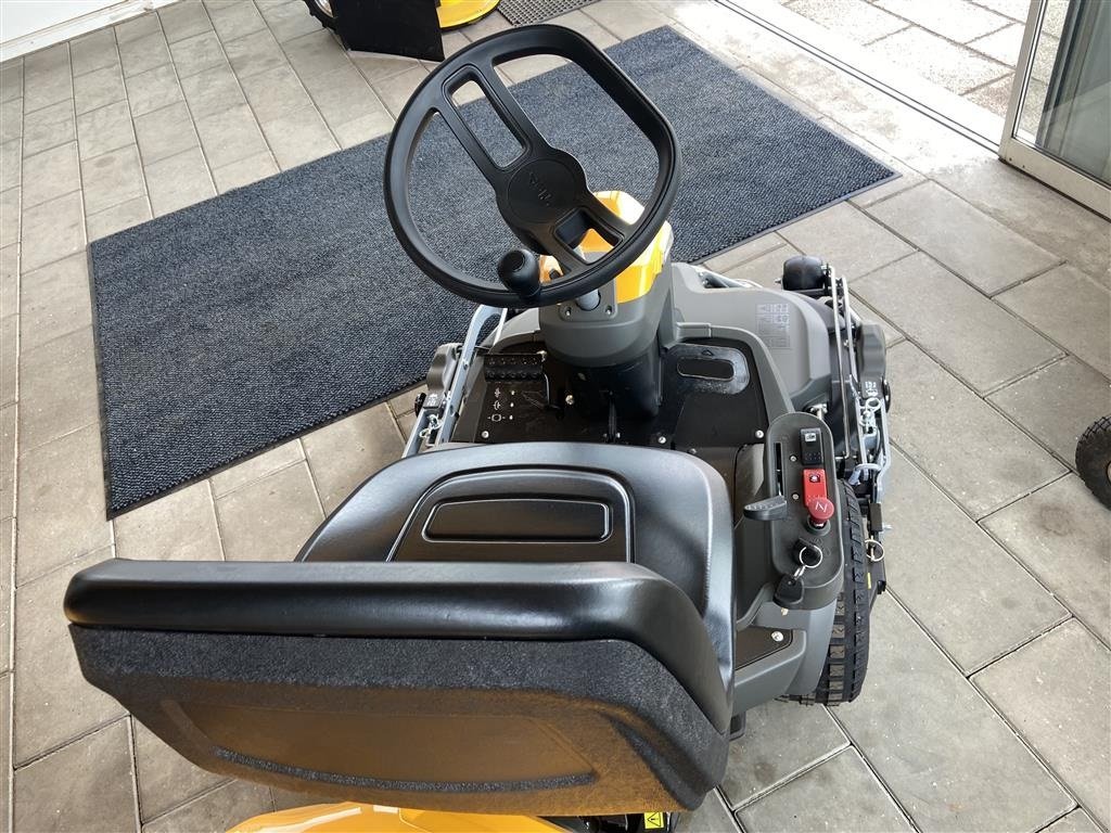 Sitzrasenmäher des Typs Stiga Park 500WX inkl 95 cm klipper, Gebrauchtmaschine in Vejle (Bild 4)