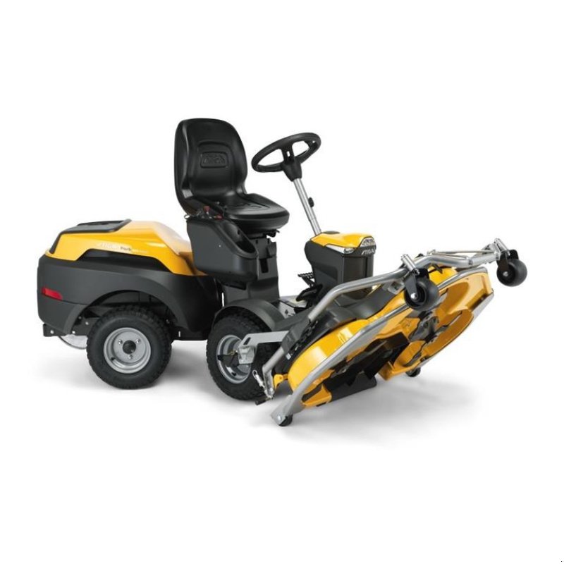 Sitzrasenmäher des Typs Stiga Park 700WX inkl. Pro 110 cm Combi Q plus, Gebrauchtmaschine in Roskilde (Bild 1)