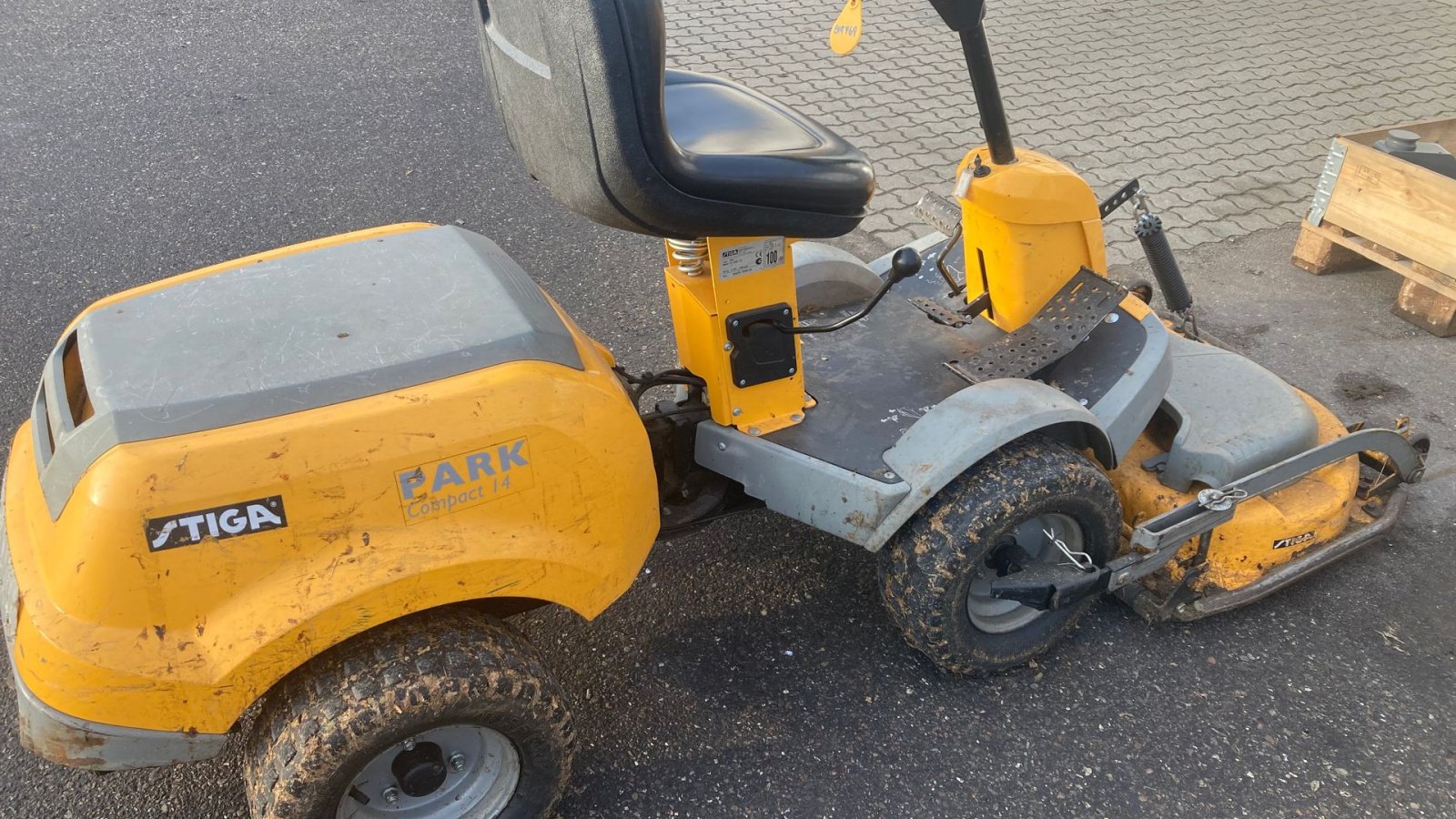 Sitzrasenmäher tip Stiga PARK COMPACT 14 HST 95 Combi, Gebrauchtmaschine in Roskilde (Poză 2)