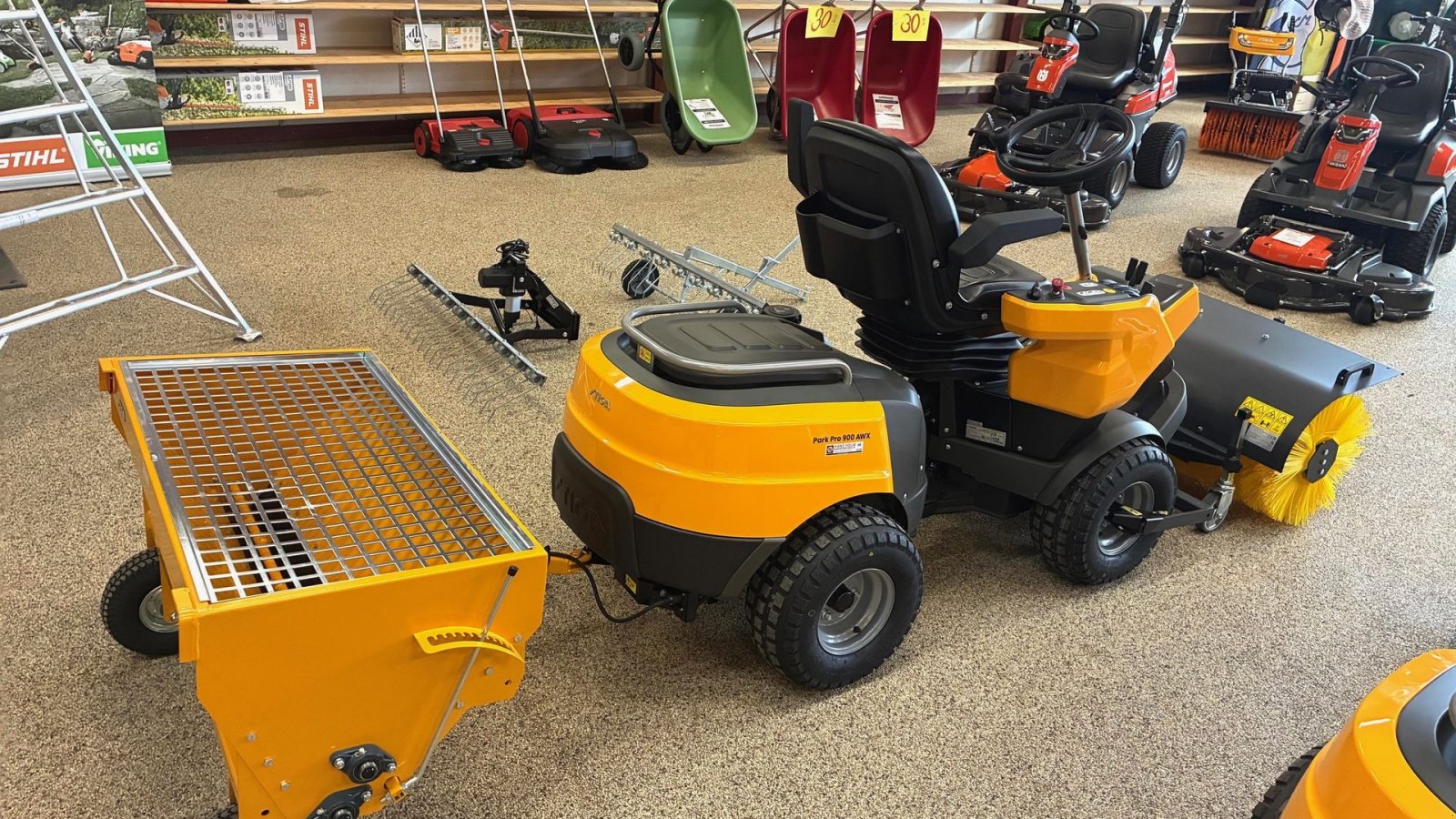 Sitzrasenmäher des Typs Stiga Park PRO 900 AWX, Gebrauchtmaschine in Tinglev (Bild 1)