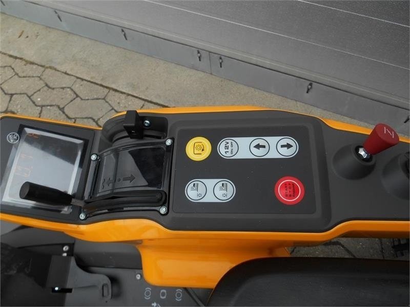 Sitzrasenmäher des Typs Stiga Park PRO 900 WX, Gebrauchtmaschine in Mern (Bild 4)