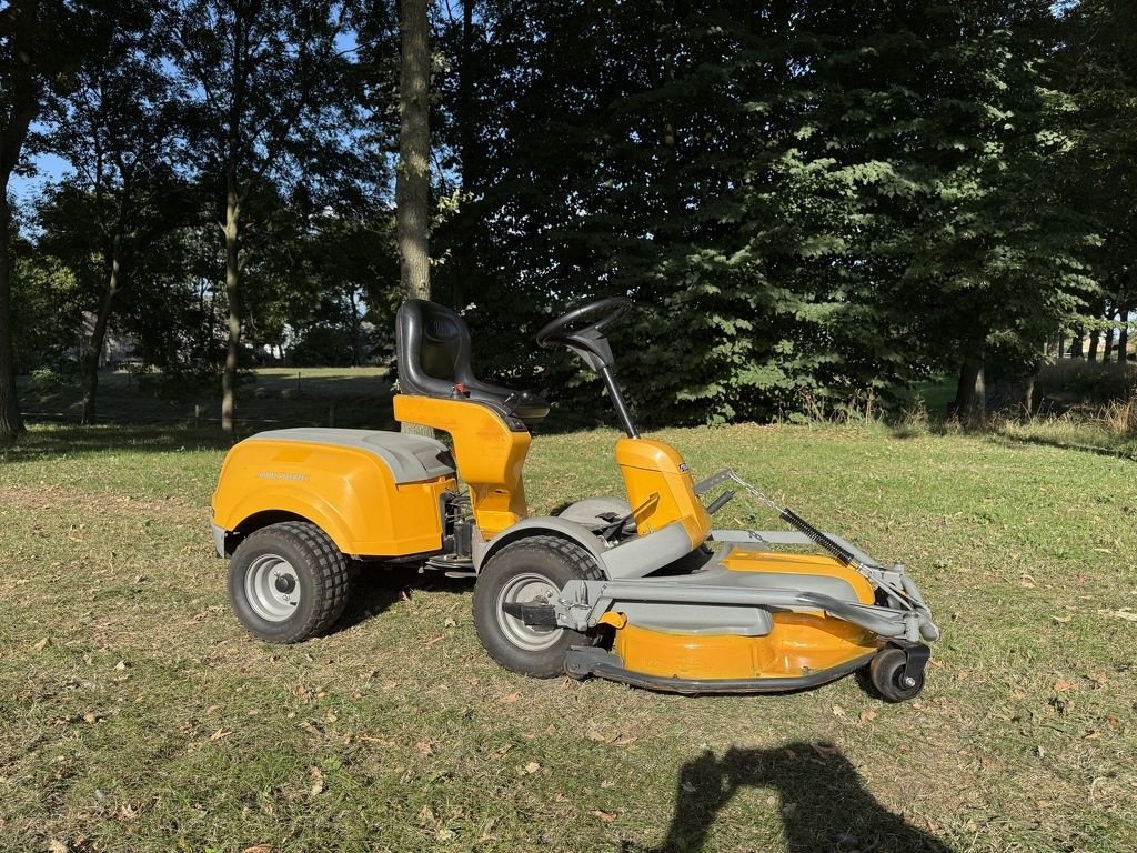Sitzrasenmäher van het type Stiga park Silent frontmaaier / zitmaaier, Gebrauchtmaschine in Neer (Foto 3)