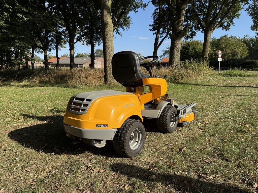 Sitzrasenmäher van het type Stiga park Silent frontmaaier / zitmaaier, Gebrauchtmaschine in Neer (Foto 7)