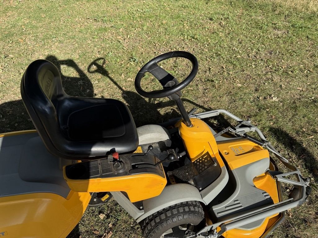 Sitzrasenmäher van het type Stiga park Silent frontmaaier / zitmaaier, Gebrauchtmaschine in Neer (Foto 5)
