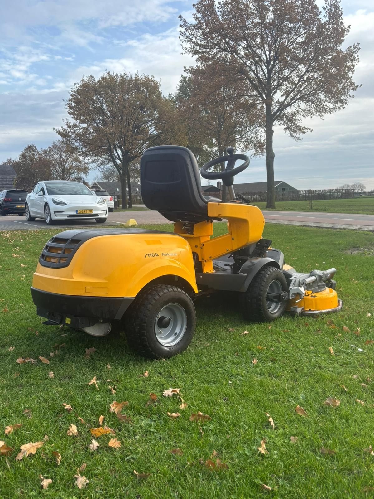 Sitzrasenmäher typu Stiga Park, Gebrauchtmaschine v Wadenoijen (Obrázek 2)