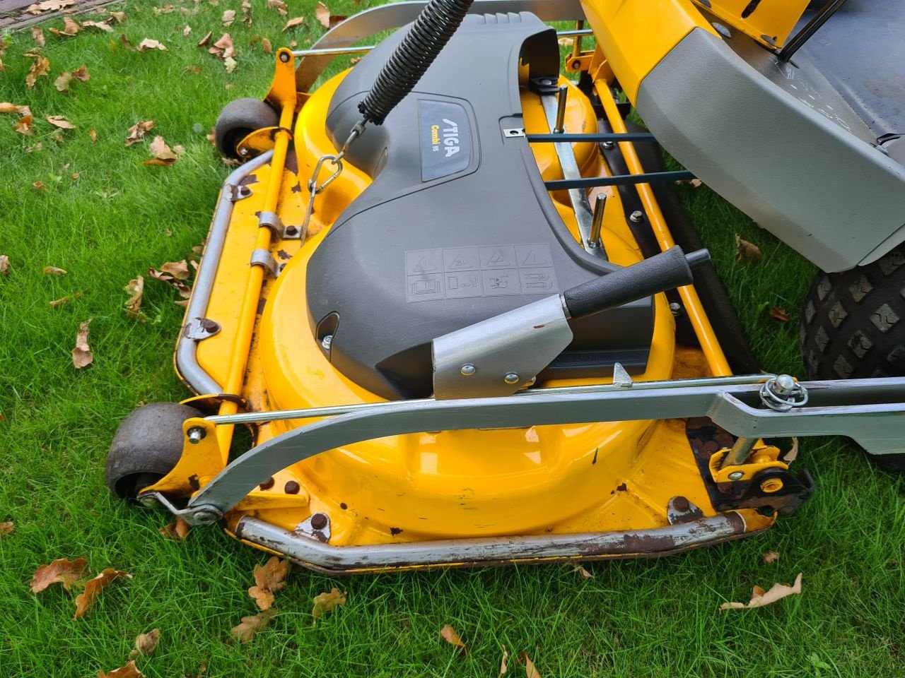 Sitzrasenmäher of the type Stiga Park, Gebrauchtmaschine in Lierop (Picture 10)