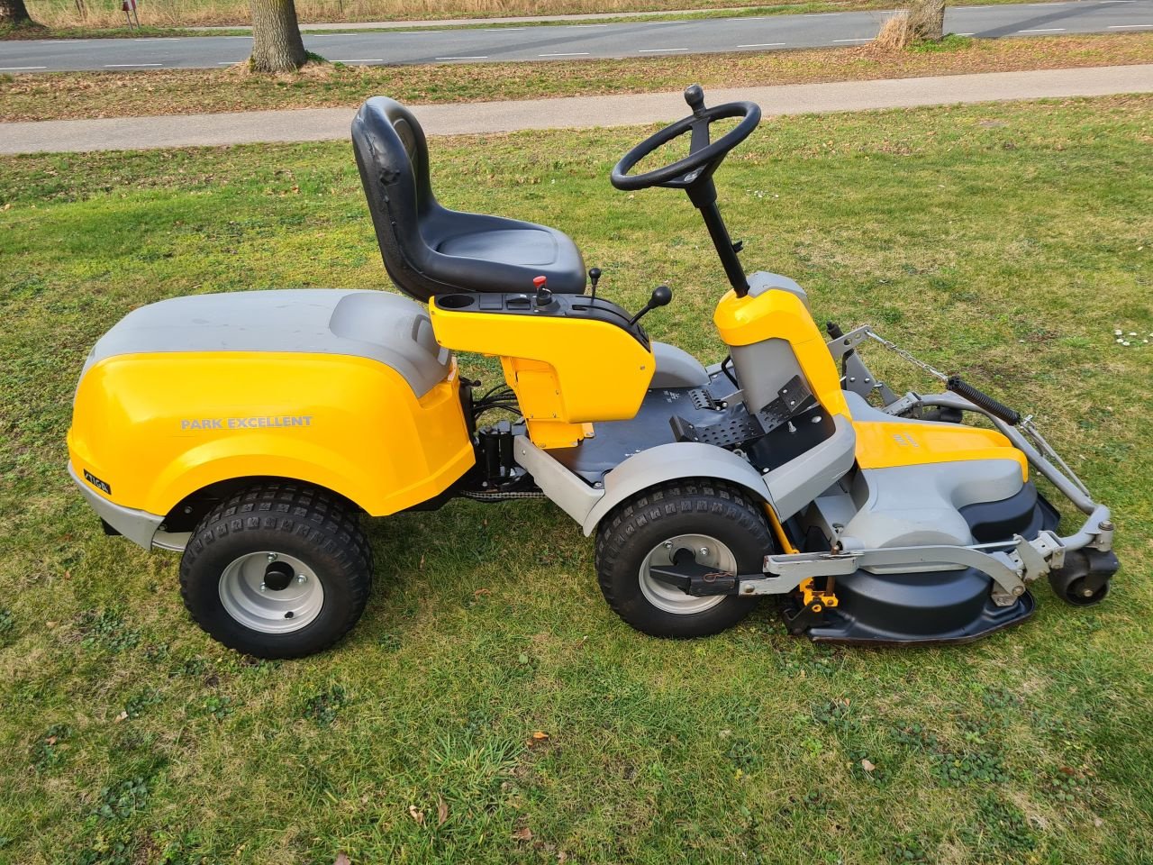 Sitzrasenmäher a típus Stiga Park, Gebrauchtmaschine ekkor: Lierop (Kép 8)