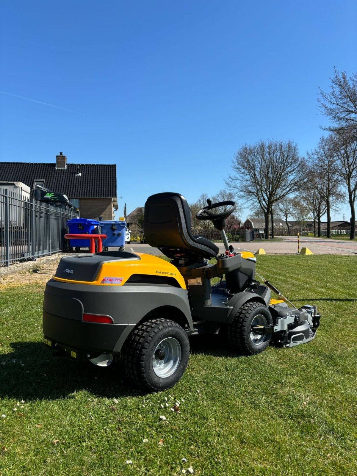 Sitzrasenmäher van het type Stiga Special, Gebrauchtmaschine in Wadenoijen (Foto 2)