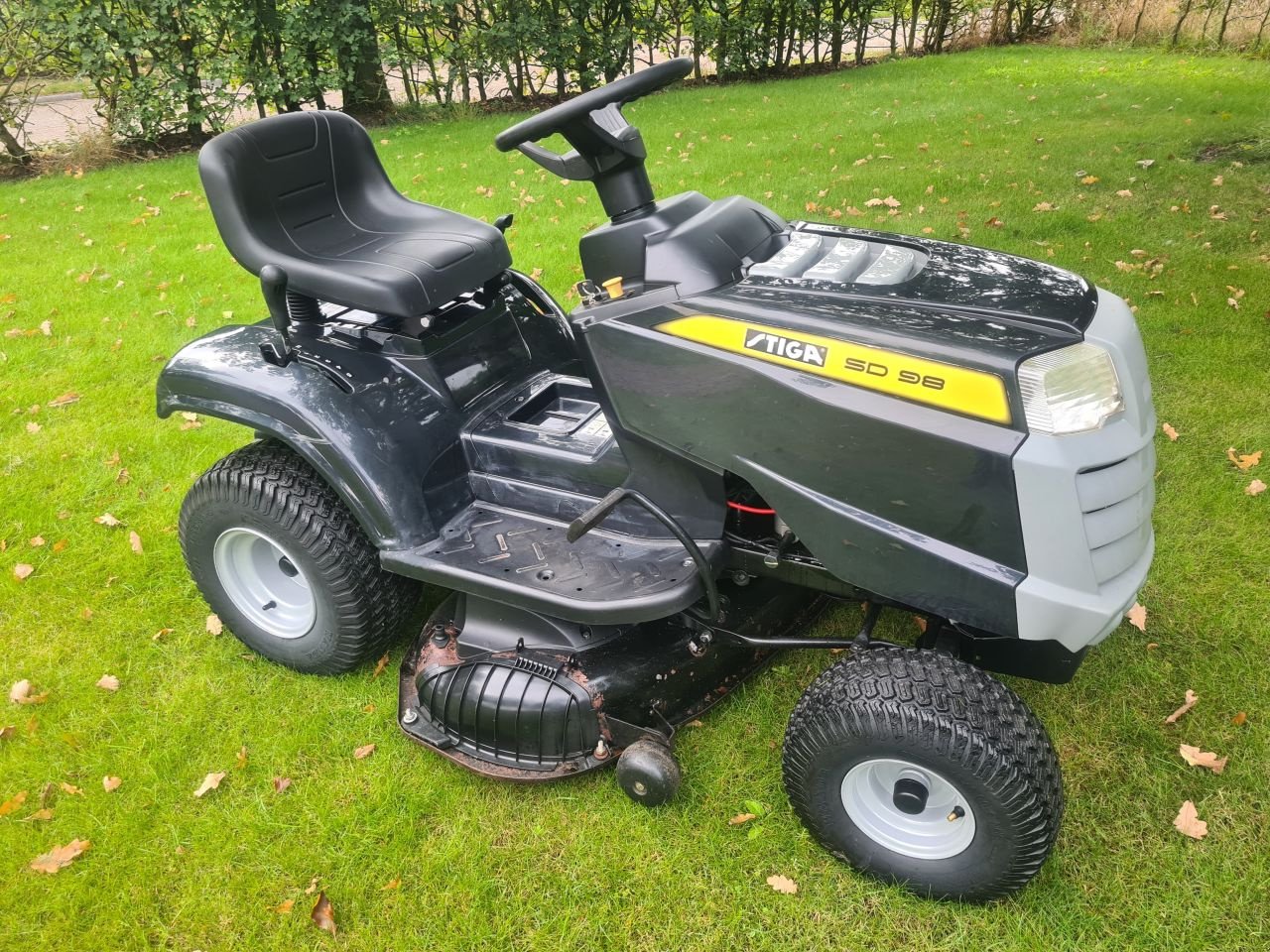 Sitzrasenmäher van het type Stiga Tornado, Gebrauchtmaschine in Lierop (Foto 4)