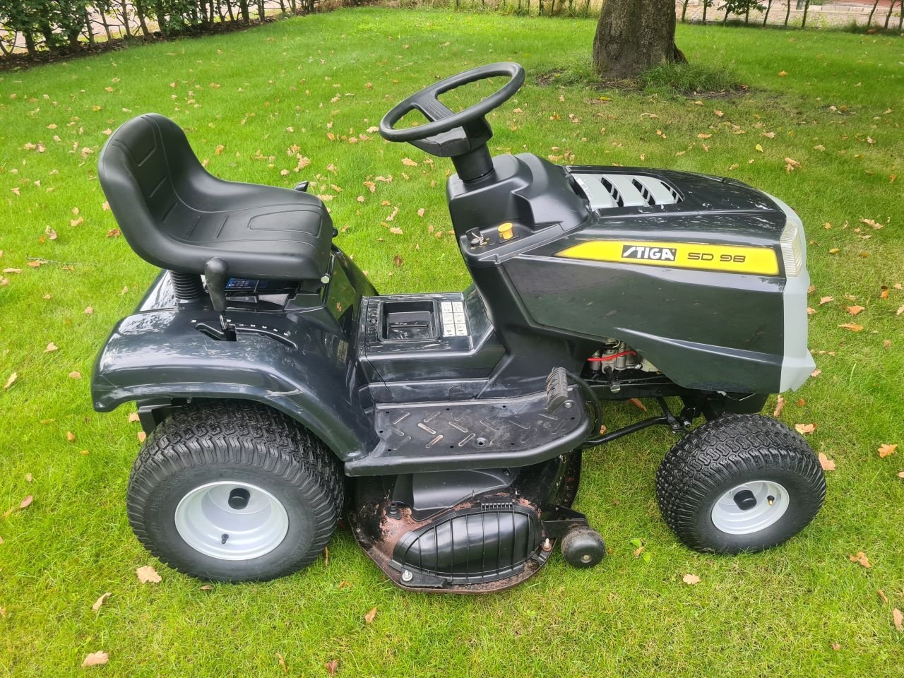 Sitzrasenmäher van het type Stiga Tornado, Gebrauchtmaschine in Lierop (Foto 5)