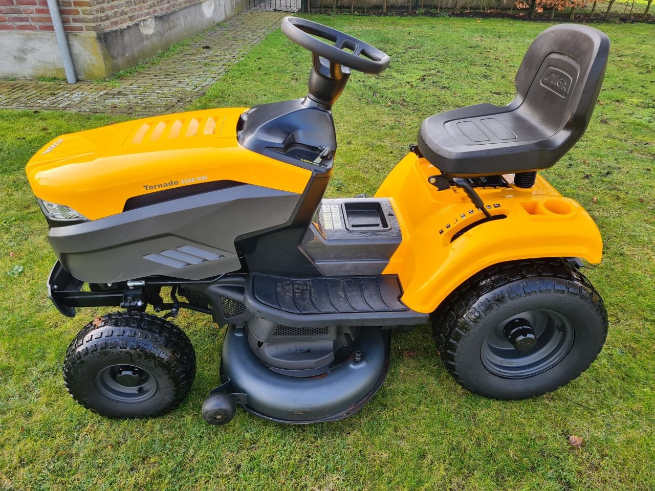 Sitzrasenmäher типа Stiga Tornado, Gebrauchtmaschine в Lierop (Фотография 8)