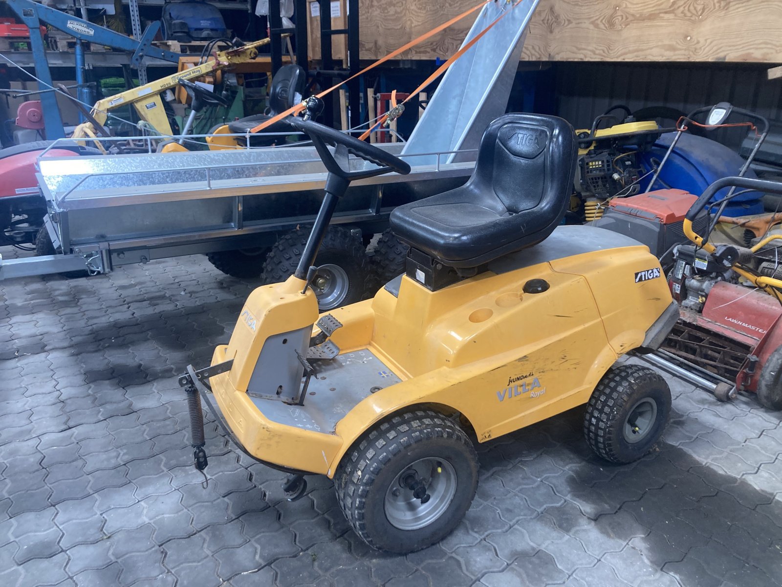 Sitzrasenmäher typu Stiga VILLA 16 HST, Gebrauchtmaschine v Thisted (Obrázek 1)