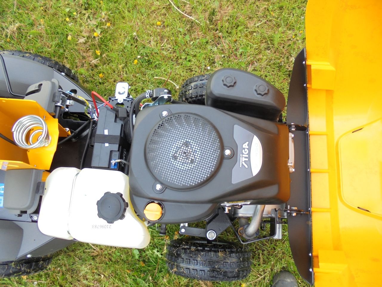 Sitzrasenmäher van het type Stiga villa hst, Neumaschine in Houten (Foto 4)