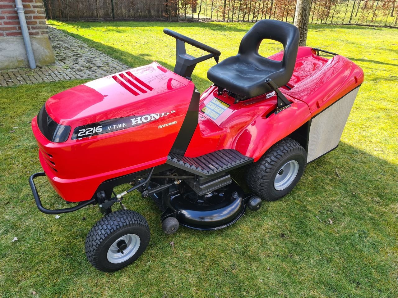 Sitzrasenmäher des Typs Stiga Villa, Gebrauchtmaschine in Lierop (Bild 10)