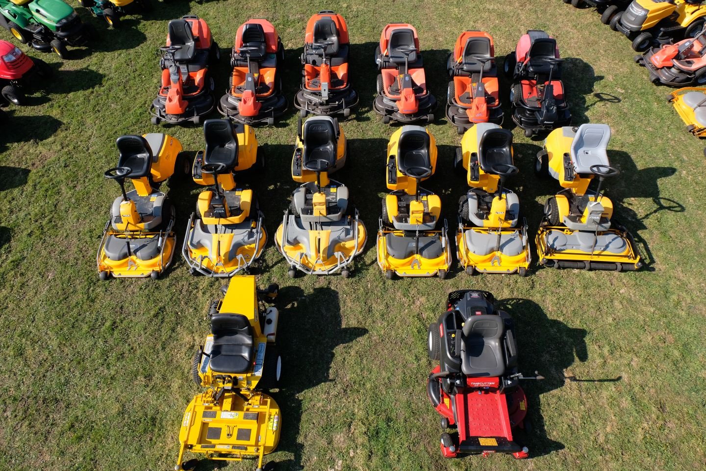 Sitzrasenmäher des Typs Stiga Villa, Gebrauchtmaschine in Lierop (Bild 2)