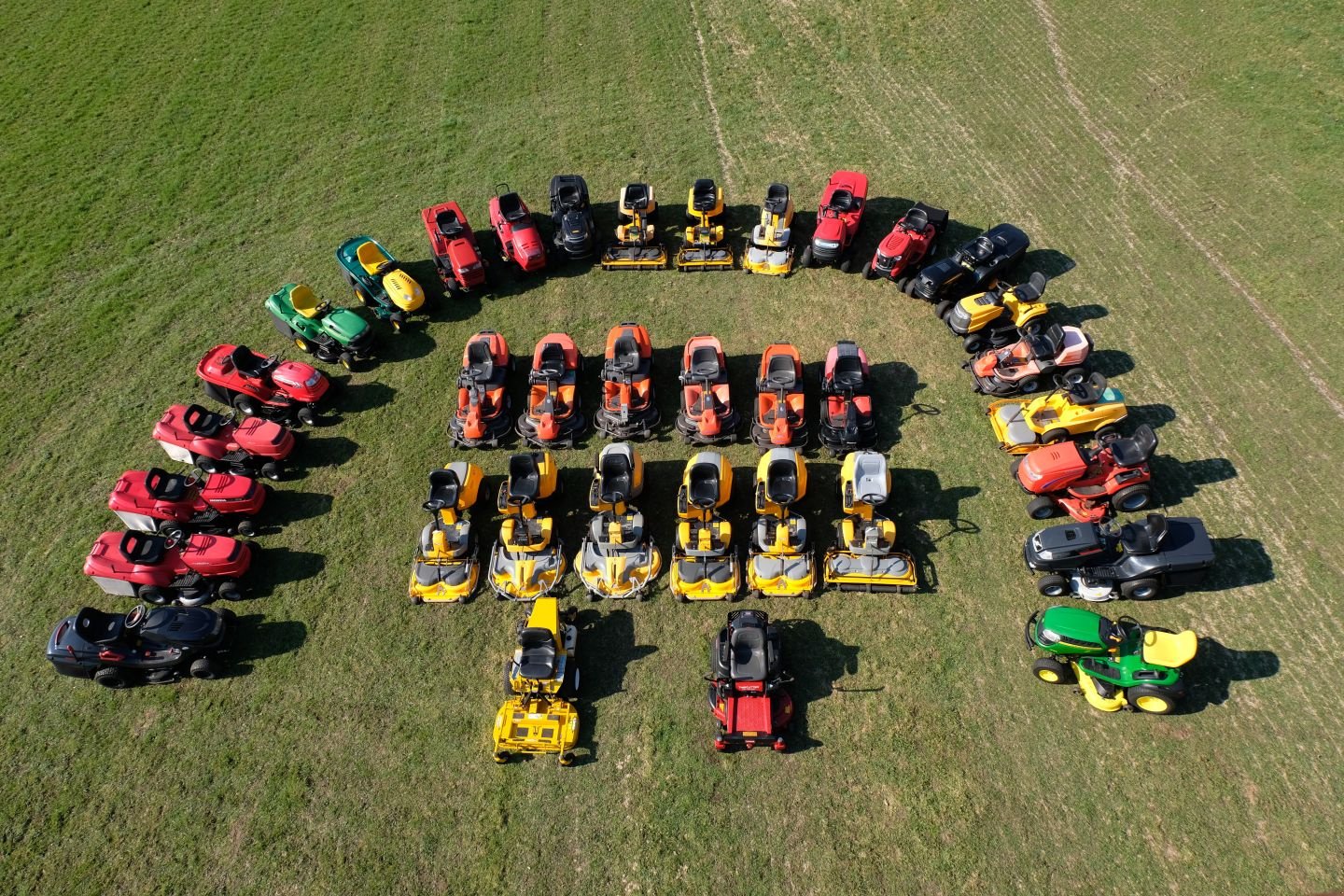 Sitzrasenmäher des Typs Stiga Villa, Gebrauchtmaschine in Lierop (Bild 1)